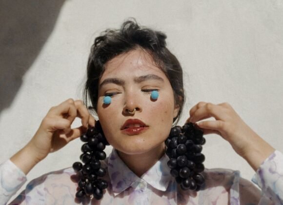 photo-1598318468022-ae34d8bc951d